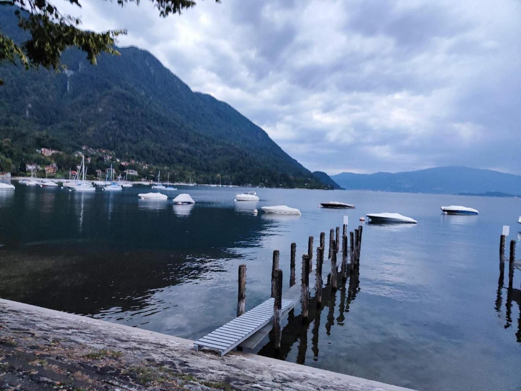 Natura Tra Bosco E Lago Castelveccana Exterior foto